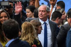 Não há um político no brasil mais perigoso que o extremista de esquerda, agora travestido de. Candidato Ciro Gomes Deixa Hospital Apos Cirurgia Istoe Independente