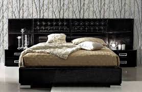 The king size platform bed is made very simple and is done in a very effective way as well. 10 Fun And Affordable King Size Bedroom Sets Make Simple Design