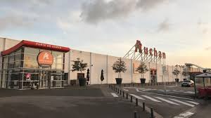 Il legame ai prodotti della terra, alle regioni di produzione. Coronavirus Decouvrez Tout Ce Qui Change Chez Auchan