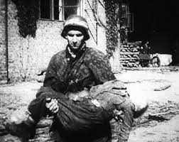 Undertaken by the home army (armia krajowa, ak), the polish resistance movement, at the time allied troops were breaking through the normandy defenses and the red army was standing at the line of the vistula river. Zobacz Wyjatkowy Spot Upamietniajacy 75 Rocznice Wybuchu Powstania Warszawskiego Viva Pl