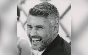 Gilbert Corrales's Instagram, Twitter & Facebook