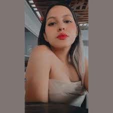 Evelyn Perales's Instagram, Twitter & Facebook