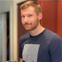 Sean Steinbach's Instagram, Twitter & Facebook