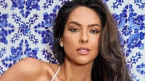 Stacey Goff's Instagram, Twitter & Facebook