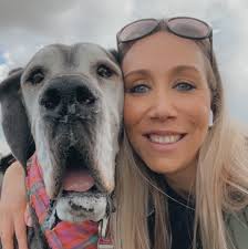 Have a very hoppy Easter 🐣😘 #eveethegreatdane #happyeaster #easterbunny🐰  #bunnybunny #easterweekend #blackdane #greatdanesofinstagram  #danesofinstagram #greatdane #greatdanesofig #deutschedoggen #doggenliebe