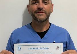 ENFERMEIRO DO HOSPITAL DARCY VARGAS recebe elogio de paciente através da  OUVIDORIA.