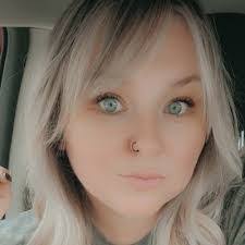 Heather Niemiec's Instagram, Twitter & Facebook