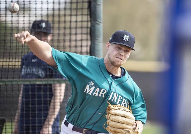 Following a healthy 2021 season, Mariners pitching prospect Sam Carlson is  focused on execution, not his surgically repaired elbow | The Seattle Times
