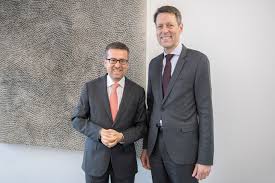 Carlos moedas is european commissioner for research, science and innovation. Treffen Mit Eu Kommissar Carlos Moedas Bmbf Bmbf