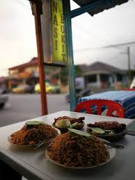 Kali ini aku singgah di restoren ayam penyet yang terletak di seksyen 16 padang jawa shah alam. Read This Review Of Nasi Bukit Padang Jawa Shah Alam Malaysia Tripadvisor
