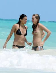 Cara Delevingne Topless on Vacation with Michelle Rodriguez - Taxi Driver  Movie