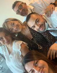 Gandolfo, Patricia, Sarah, Celia et David ; Vu à la télé