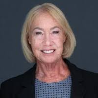 Kelly Pickard's Instagram, Twitter & Facebook