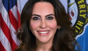 What better way to honor our city's women during WOMEN'S HISTORY MONTH than  to highlight the nine women ~ soon to be TEN ~ who served as Mayors of  Beverly Hills! These