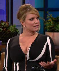 Jessica Simpson on Leno and Ellen Has Extreme Cleavage With Huge Boobs – Jessica  Simpson Gorgeous Curves and Sexy Legs
