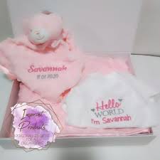 From the moment your friend, sister or other loved one announces her pregnancy, the countdown to welcoming baby begins. Personalised Baby Gift Hamper Set New Baby Gift Hamper Baby Boy Baby Girl Gift Box Set Hamper