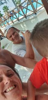 It would let me upload all the photos i wanted to by these are the other  amazing staff and this hotel