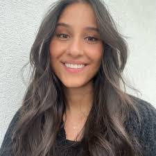 Olivia Barth's Instagram, Twitter & Facebook