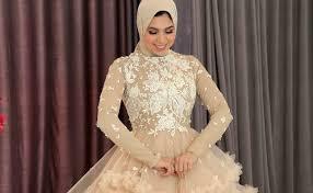 اطلالة جديدة ومميزة فساتين سواريه وسهرة للمحجبات لعام 2020 من مريم للأزياء الراقية wedding dress inspiration fashion hijab fashion