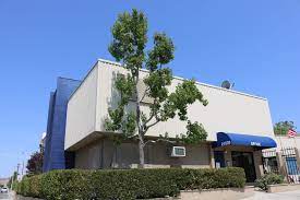 Looking for self storage to rent in santa clarita, ca? Golden State Storage Golden Triangle Santa Clarita Ca