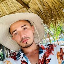 Profile for Mau Centeno