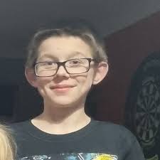 Does anyone know a Tobias Parish? His school jumper is