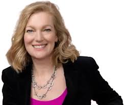 From civil servant to self-sufficiency: How Anna Rozanska built her own  house at 32