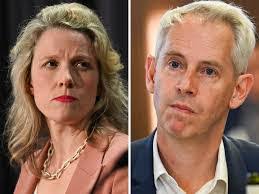 Karen Coghill's Instagram, Twitter & Facebook