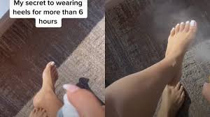 Indossare i tacchi senza avere dolori ai piedi: il pericoloso trucco  diventato virale su TikTok