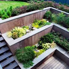 Split Level Garden Outdoor Design Ideas Pictures Remodel And Decor Sloped Backyard Landscaping Sloped Backyard Backyard