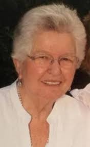 Bobbie Cates's Instagram, Twitter & Facebook