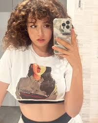 Dive into Jellybeanbrains' explicit world