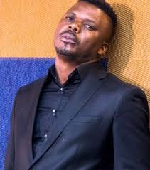 But the fans of rea tsotella are now seeing another side to bishop makamu, and some are not loving it. Rea Tsotella Host Bishop Makamu Put On Ice Over Sex Solicitation