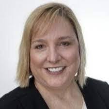 Maureen Mellett's Instagram, Twitter & Facebook