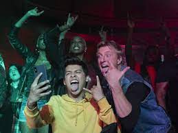 To hurt his father, robby gets a job working for daniel. Cobra Kai Die 8 Besten Spruche Aus Staffel 3 Des Netflix Hits Netzwelt