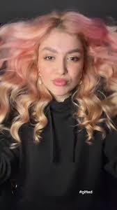 Vera e la Magia del Christmas Gift