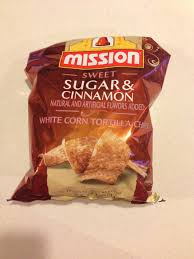 Then, stretch the rubber band around the bag vertically, so it's wrapped snugly around the whole thing. How To Seal A Bag Of Chips Without A Clip B C Guides