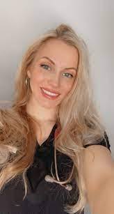 Amanda Fister's Instagram, Twitter & Facebook