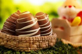 Decorare le uova in occasione della pasqua è una tradizione molto diffusa. Come Decorare Le Uova Di Cioccolata Per Pasqua Donnad