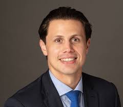 Lillian Farr's Instagram, Twitter & Facebook