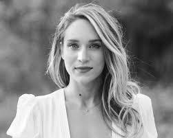 Lisa Beharry's Instagram, Twitter & Facebook