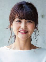 ひっつめ髪を卒業 若く見える まとめ髪 のつくり方 サンキュ ヘアアレンジ 40代 ヘアアレンジ 無造作ヘア