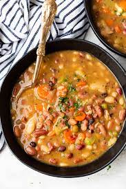 Jan 02, 2020 · combine beans, onion, carrot, celery, bay leaf, ham hock, and seasonings in a pot. Ham And Bean Soup Easy Peasy Meals