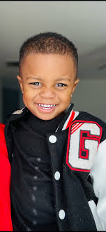 the grinch scaring kids lol #princessofsfx #paintwithdakota  #worldsyoungestmakeupartist #thegrinch