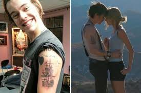 I Knew You Were Trouble When You Walked In Gif Harry Styles Ship Tattoo Resembles The One In Taylor Swift S I Knew You Were Trouble Video Taylor Swift Harry Styles Ship Tattoo