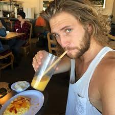 Home and Away star announces he's leaving the show