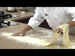 بقلاوة بعجينة الفيلو فارس جيدي Youtube Arabic Sweets Indian Dessert Recipes Indian Desserts