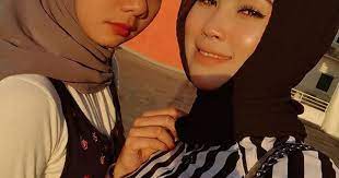Leave a reply cancel reply. Pin By Oaiq 05 On Lancap Arab Girls Hijab Girl Hijab Muslim Brides