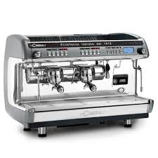 Seperti namanya, espresso maker adalah mesin pembuat kopi jenis espresso, kopi yang dibuat dengan kadar air terendah sehingga menghasilkan rasa kopi yang sangat kuat dan pahit. La Cimbali Coffindo Id Jual Mesin Kopi Dan Tools Terlengkap