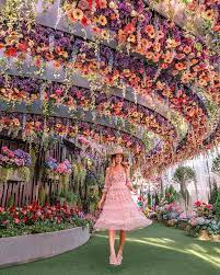 Still Dreaming About This Beautiful Garden Be Sure To Visit Floralfantasy At Bayfront Plaza If You Guys Singapore Garden Beautiful Gardens Gardens By The Bay